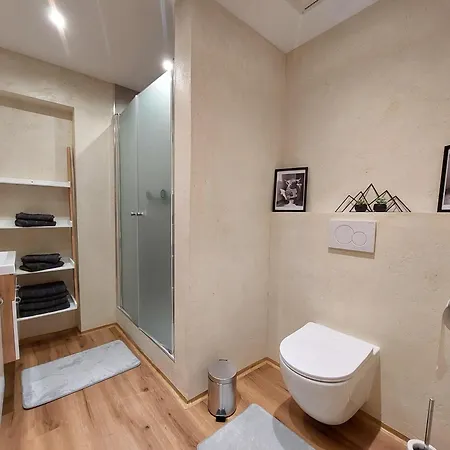 Tommarlhof בית חווה